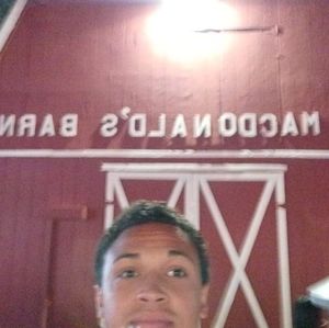 Meet your Posher, Levi